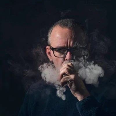 An bhfuil r-toitíní gan nicotín contúirteach?
