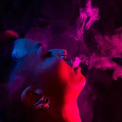 Cén fáth a bhfuil boladh dóite ar mo Vape?